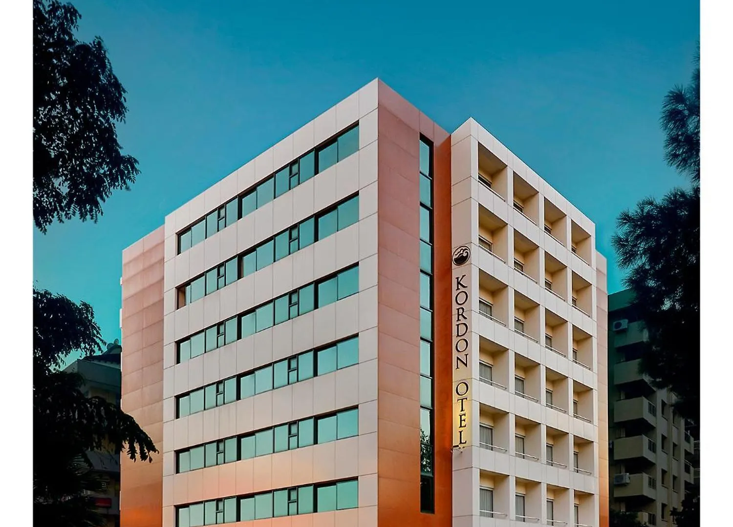 Kordon Hotel Alsancak location